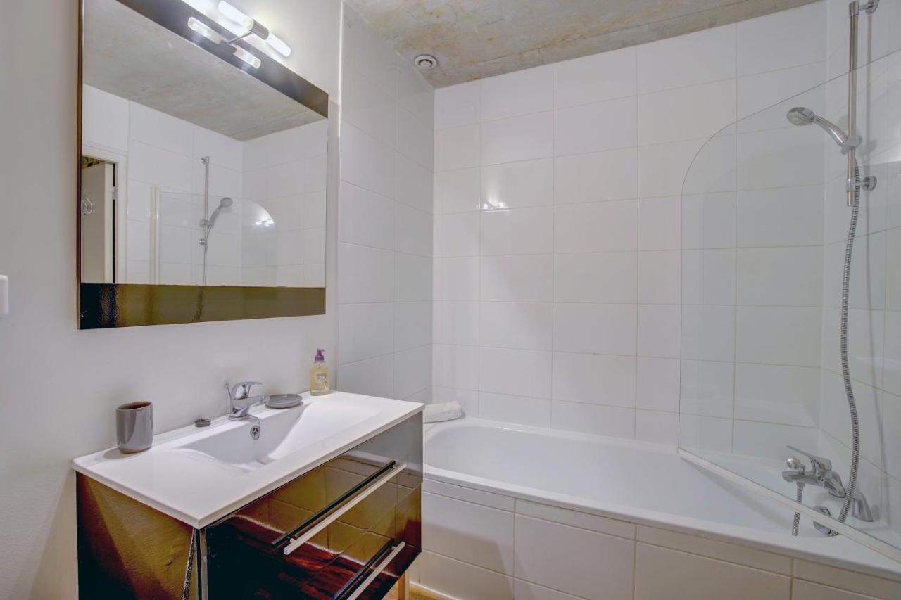 Le Faubourg - Duplex Pour 4 Personnes A Bordeaux Villa Exterior photo